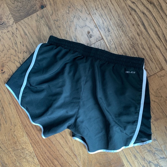 Nike Dri-Fit shorts - Picture 2 of 2